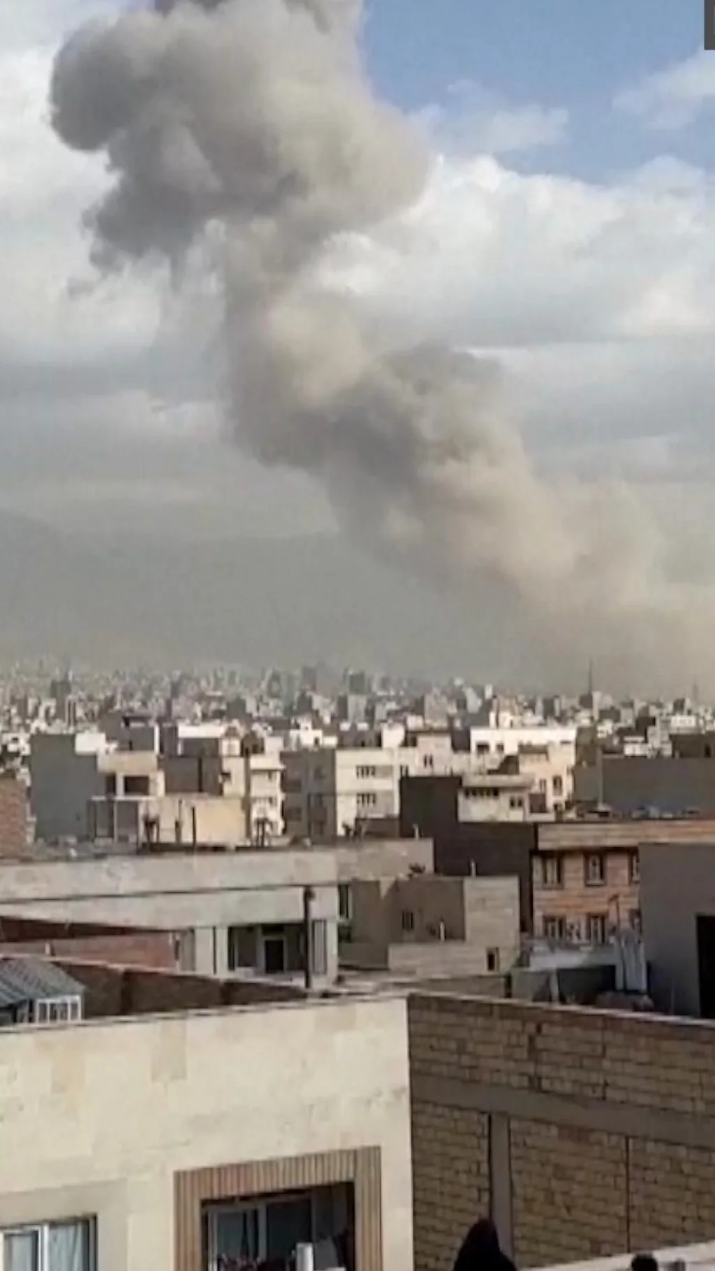 इस्रायलचा इराणवर 'प्रतिबंधात्मक हल्ला', दोन्ही देशांनी हवाई क्षेत्र बंद केले