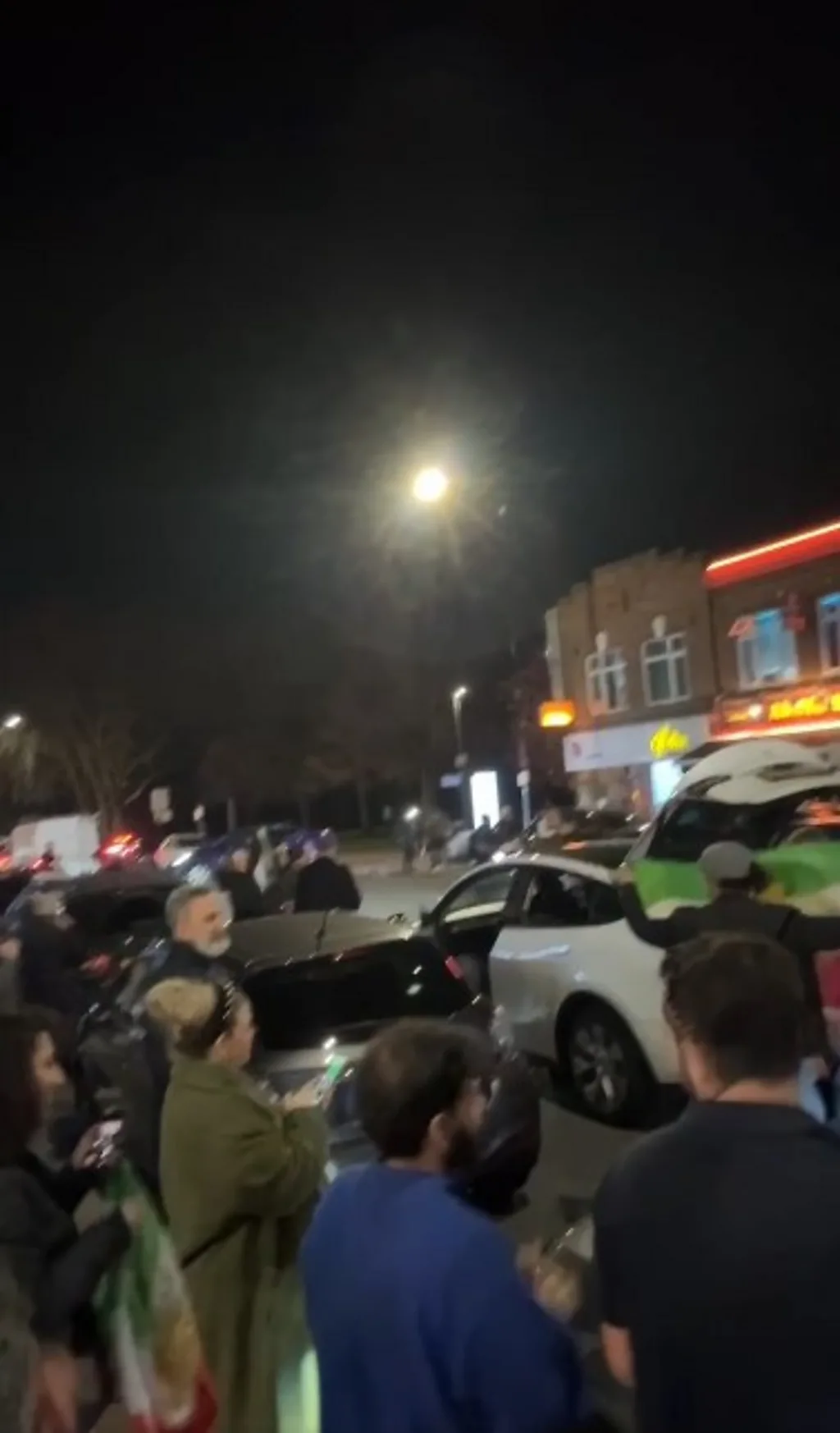 Londondagi eronliklar nimani bayram qilishmoqda?