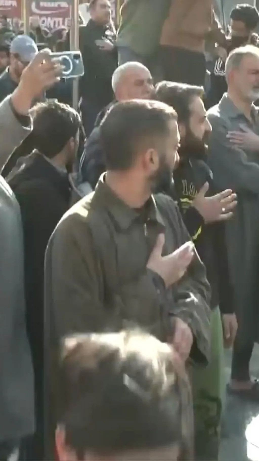 ख़ामेनेई के मारे जाने के बाद श्रीनगर में प्रदर्शन