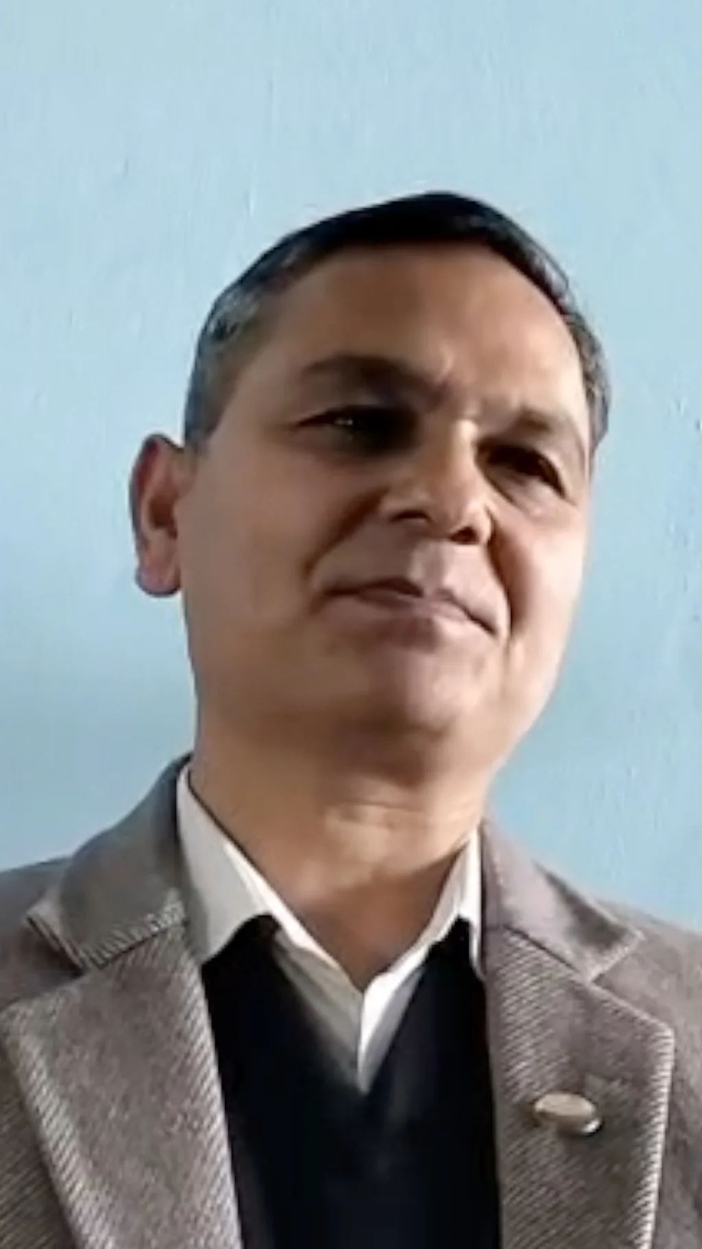 गृहमन्त्री ओमप्रकाश अर्याल