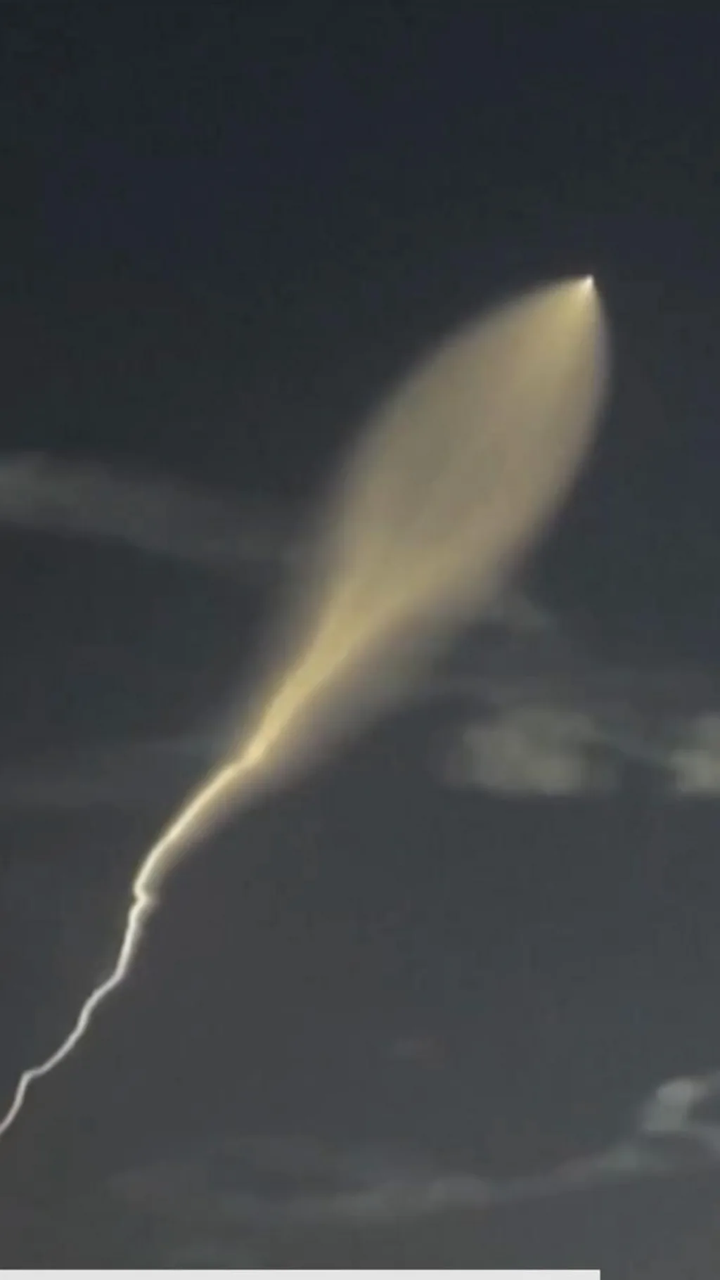 ઈરાનના આકાશમાં જ્યારે મિસાઇલ દેખાઈ