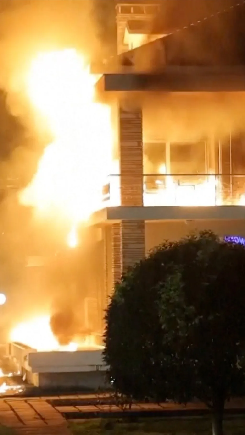 Na protestima protiv korupcije u Albaniji sukobili su se policija i pristalica opozicije.