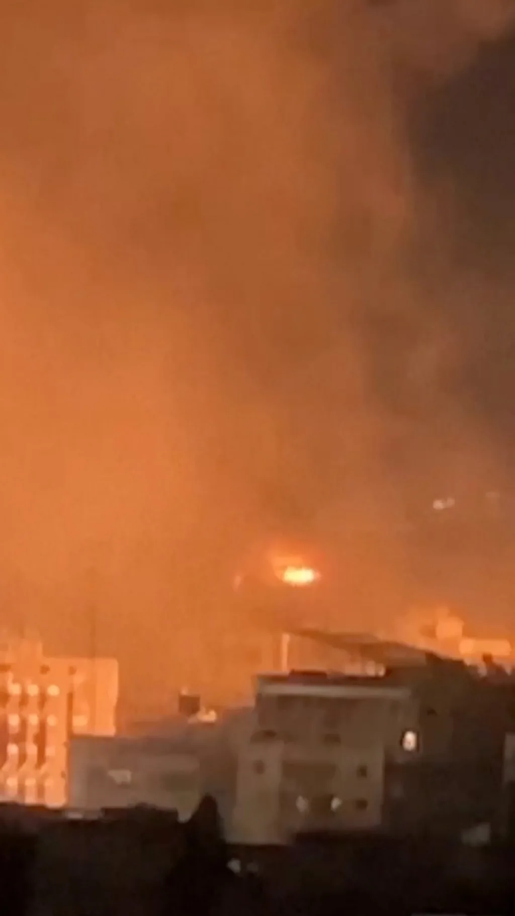 Hezbolah i Izrael razmenjuju vatru u Libanu dok se sukobi šire Bliskim istokom.