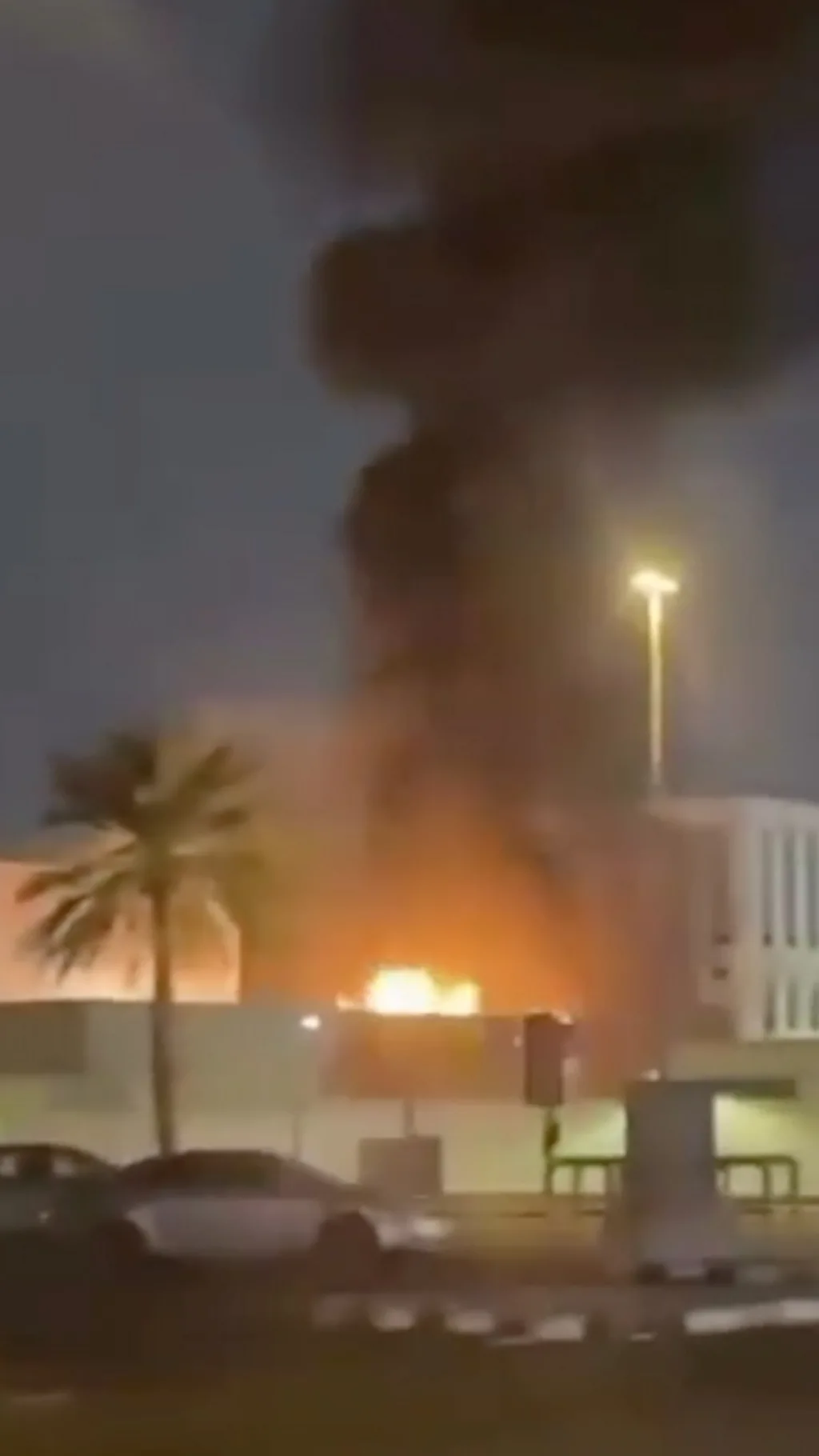 ड्रोन आक्रमणपछि दुबईस्थित अमेरिकी कन्सुलेटनजिक आगलागी