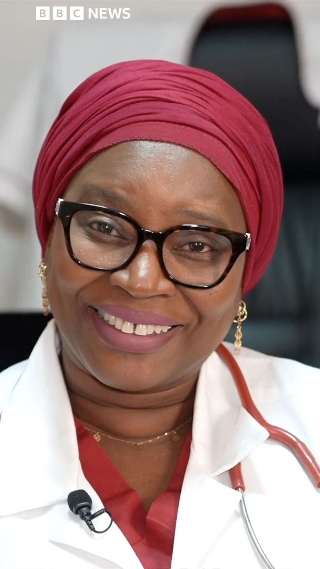 Portrait du Pr Fatou Samba Diago Ndiaye, cheffe du service d’hématologie clinique, qui articule soin, enseignement et recherche