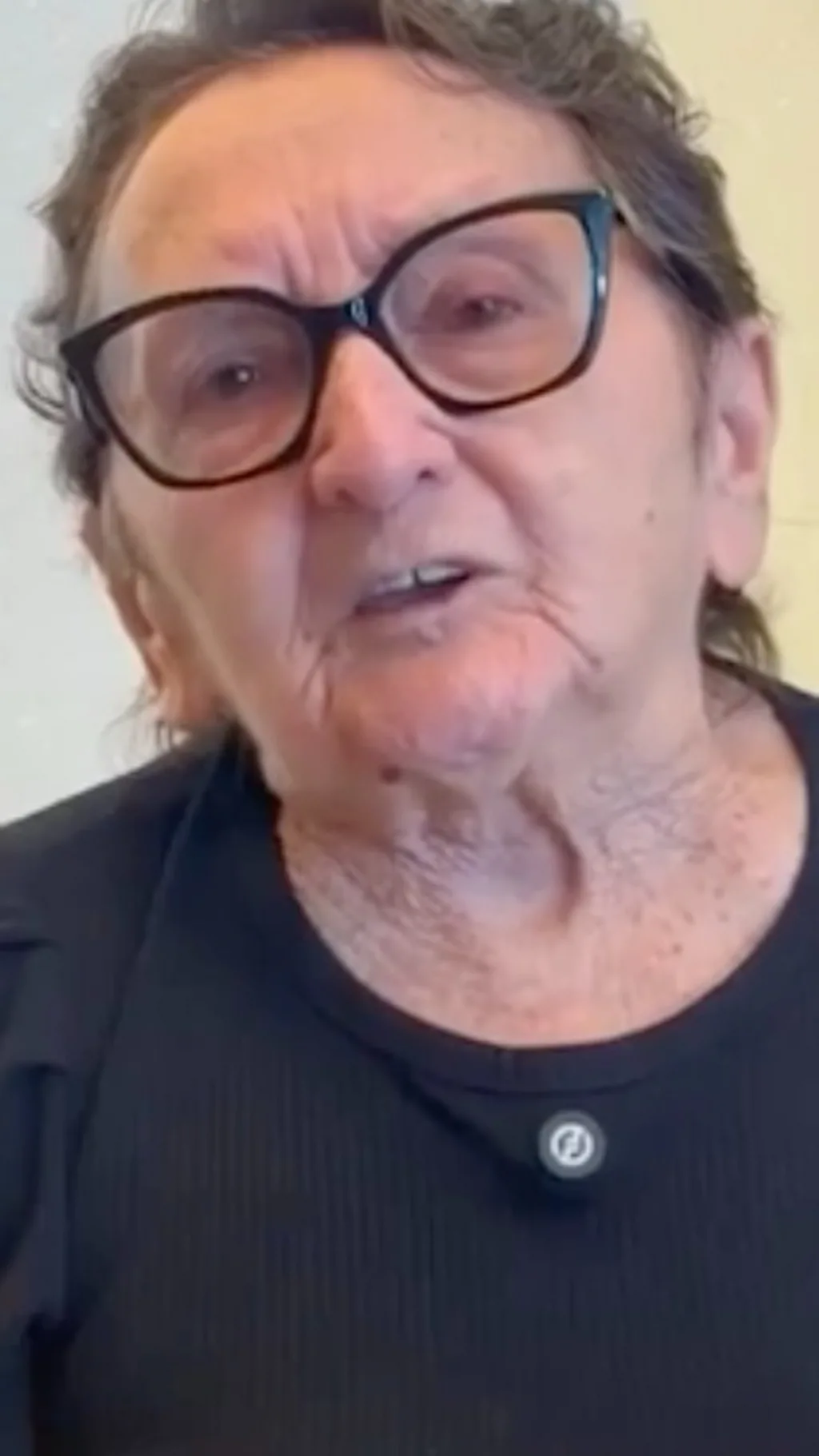 Sempre bem-humorada, a atriz Tania Maria mandou um recado para Wagner Moura.