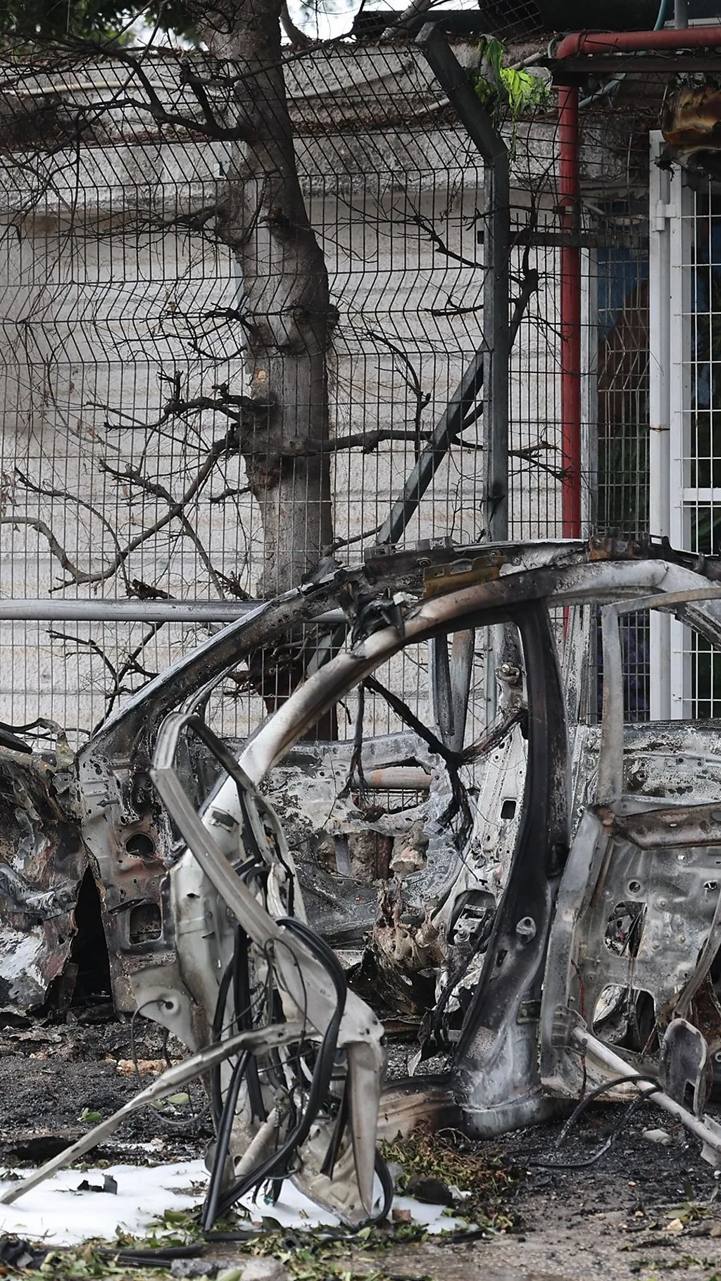 इरानी क्षेप्यास्त्र प्रहारबाट इजरेलमा क्षति तथा चोटपटकका घटना