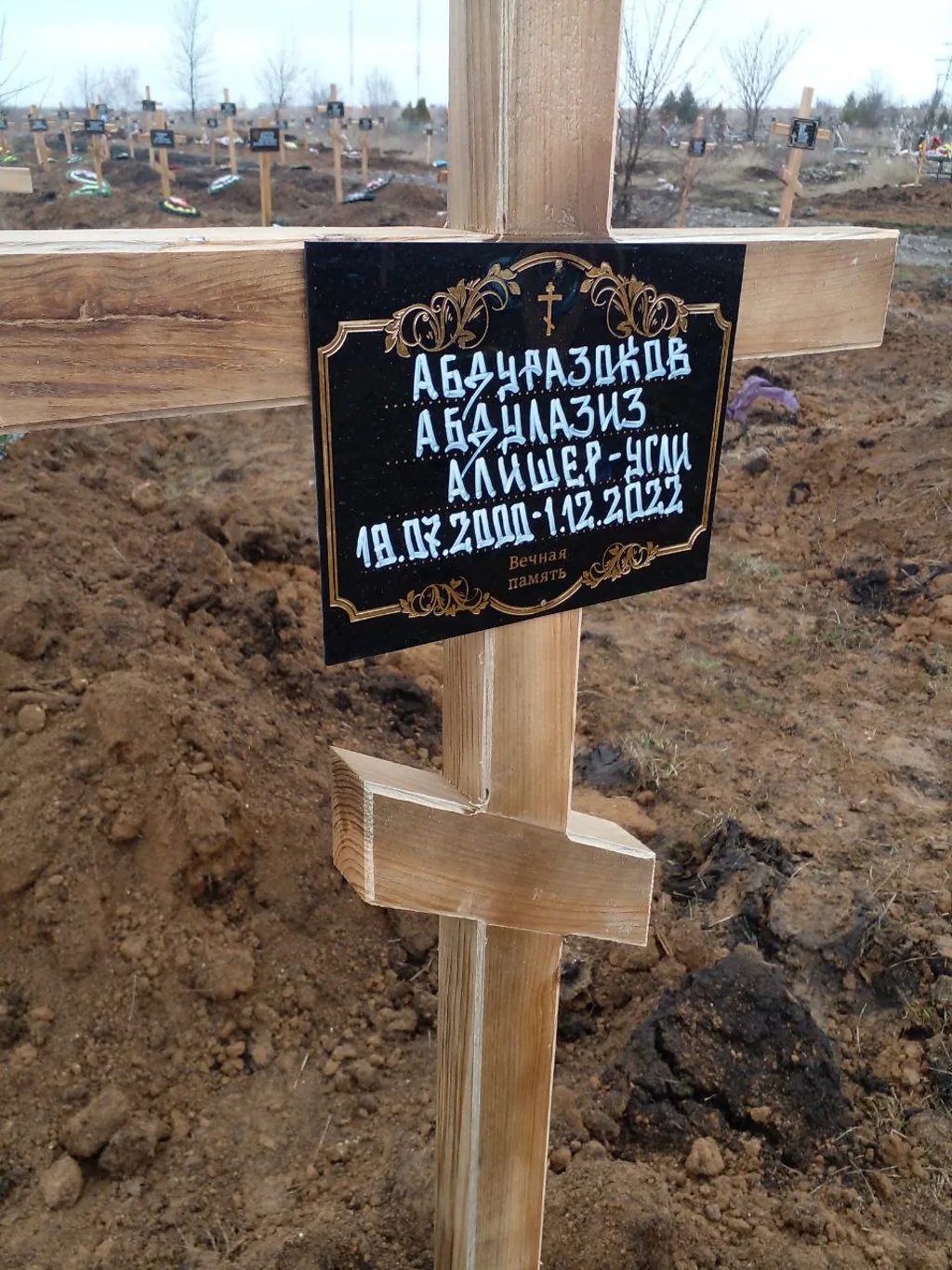 Ukrainaga qarshi urushda halok bo‘lgan o‘zbekistonliklar qabrlari topildi.