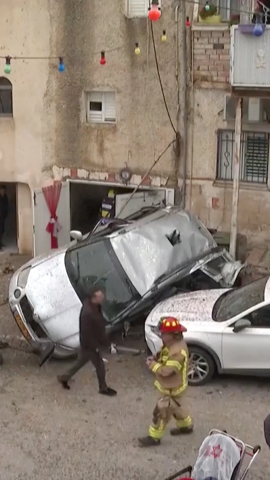 Поврежденные магины лежат друг на друге