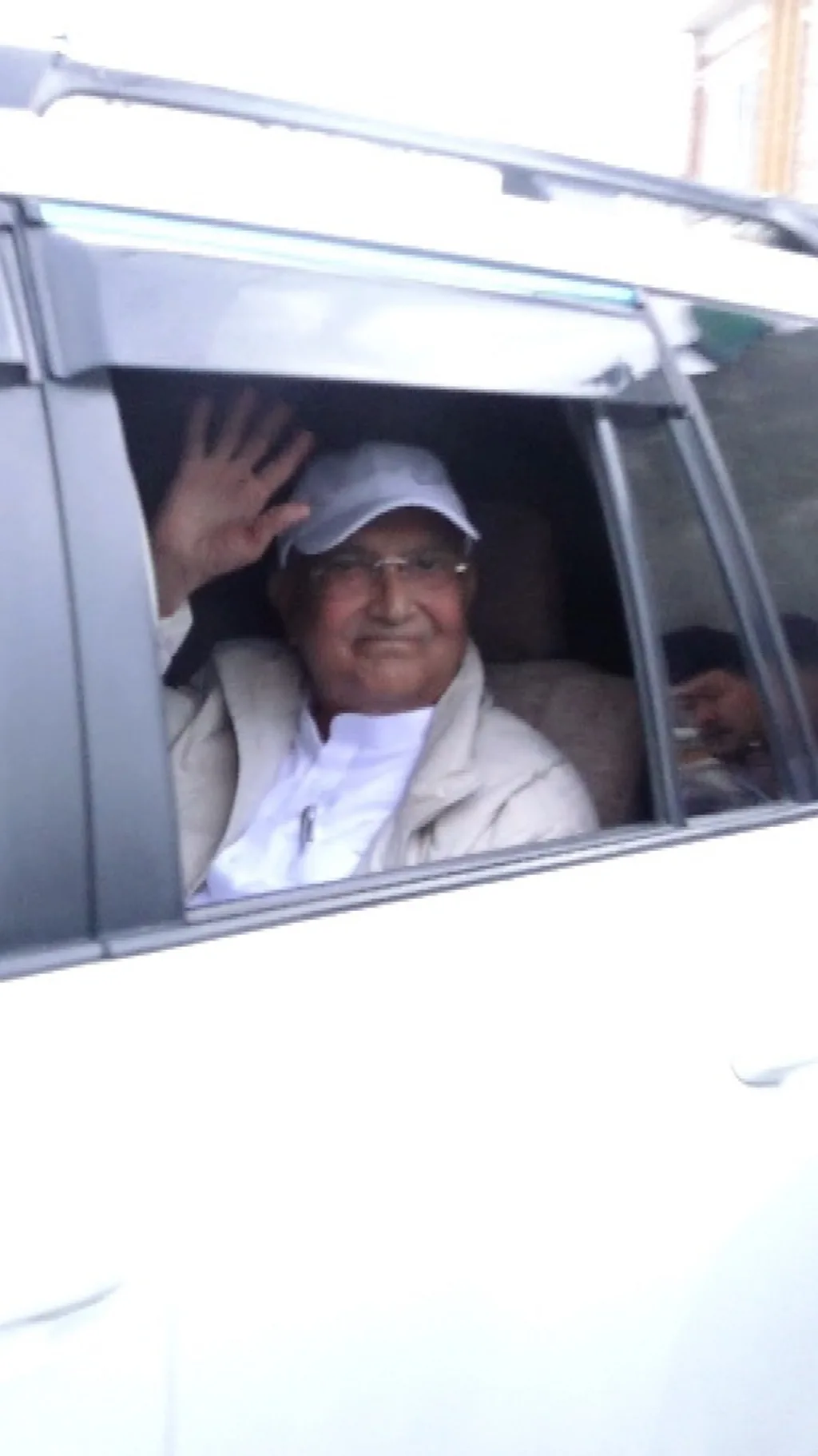 केपी ओली पक्राउ