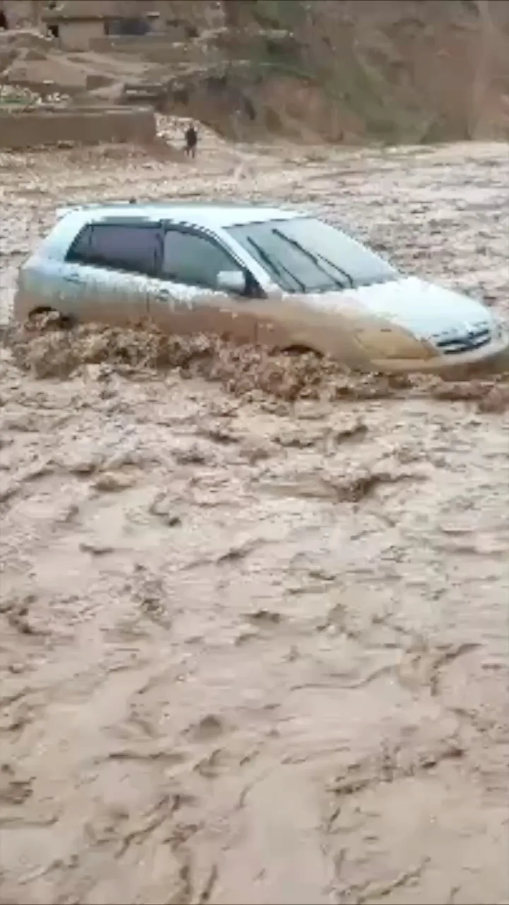 Tolibon halokatli suv toshqinlariga bas kela oladimi?