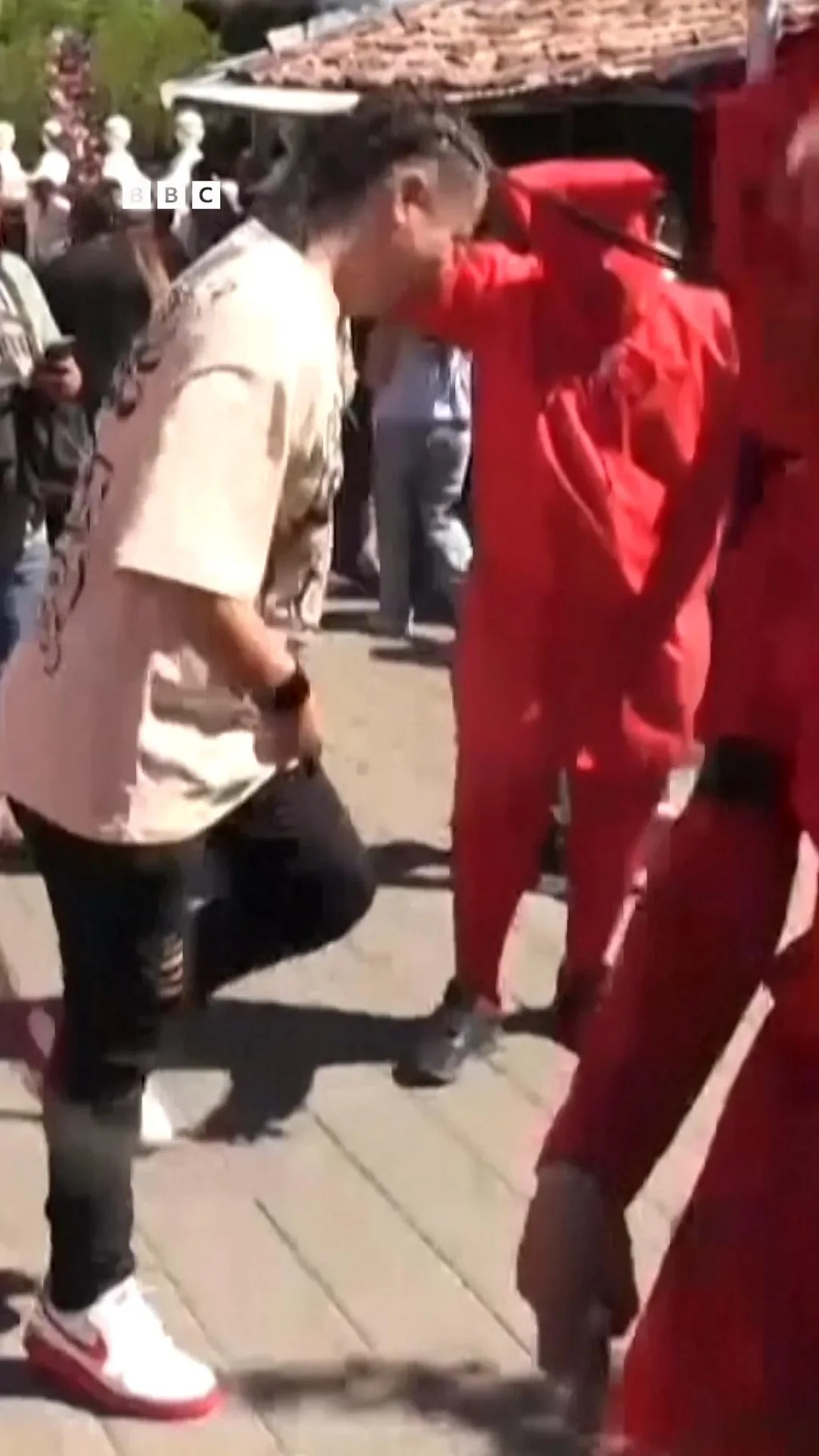 “Shaytonlar” dindorlarni nega savaladi?