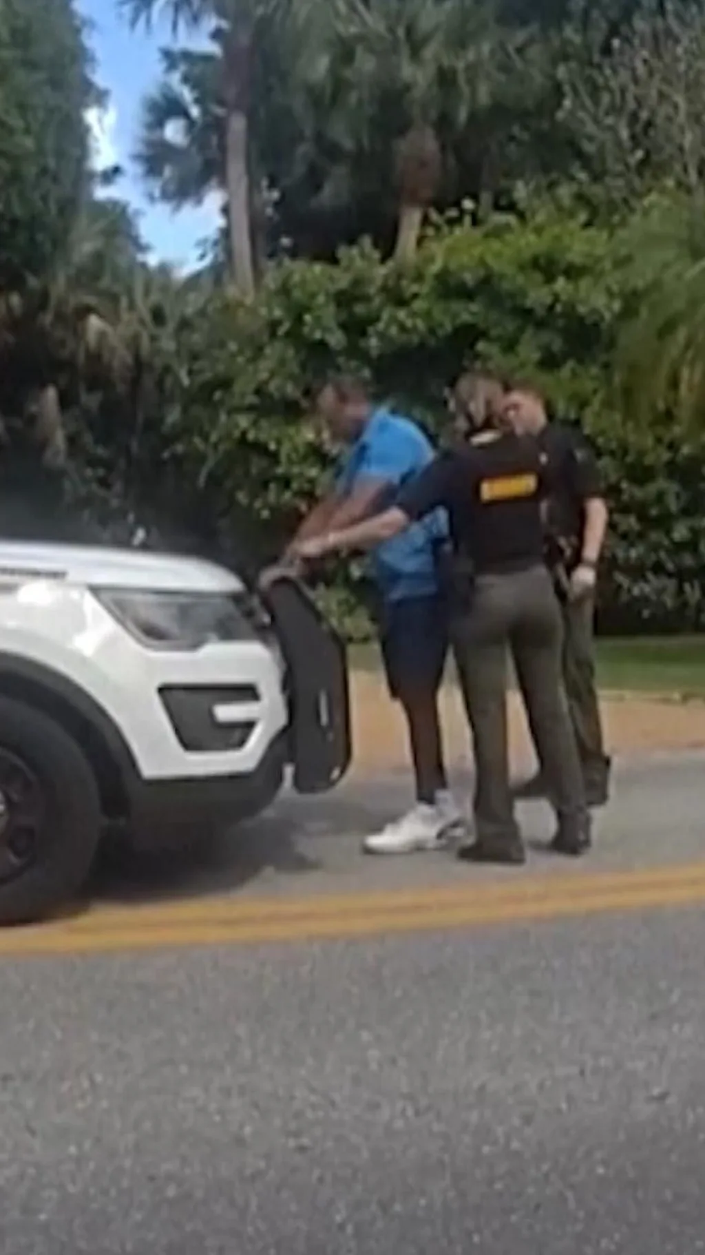 ตำรวจเผยคลิป นาทีจับกุม ไทเกอร์ วูดส์ ในข้อหาขับรถขณะมึนเมา