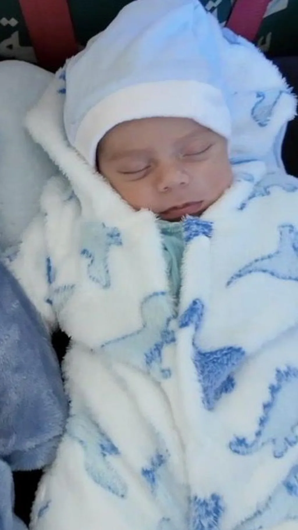 ชีวิตท่ามกลางไฟสงคราม ของแม่ลูกแฝดชาวเลบานอน