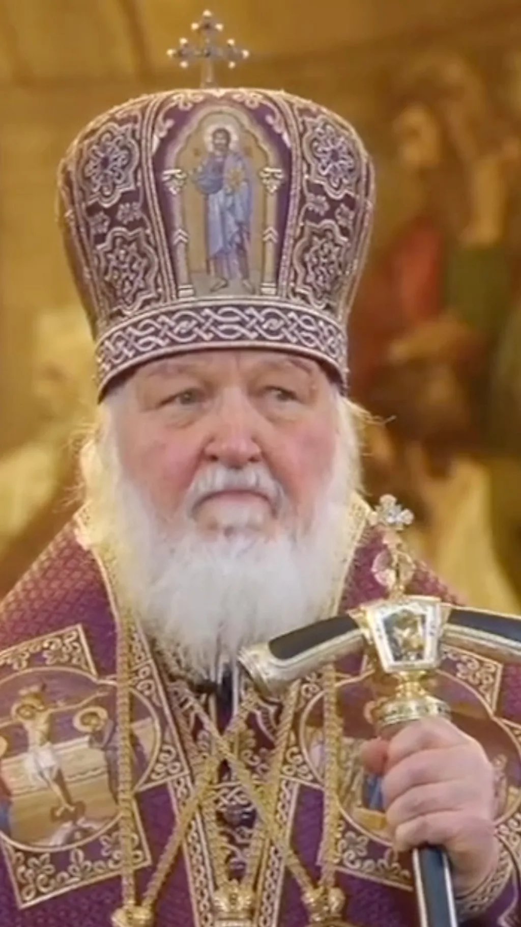 Патриарх Кирилл на службе