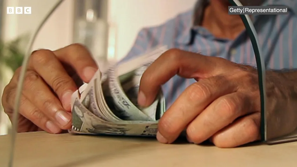 PPF से कैसे ले सकते हैं लोन, इसके लिए क्या करना होता है?