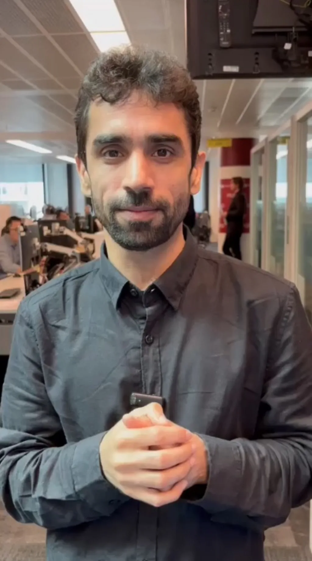 پر خواله رسنیو عرب نړۍ کې پرې پراخ بحثونه شوي.