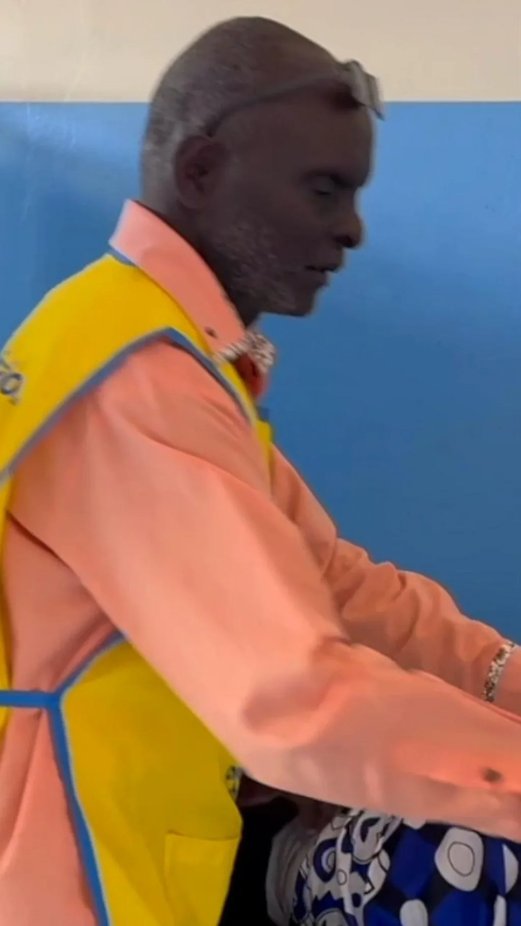 बाळाच्या डिलिव्हरीसाठी इथल्या मातांचा या पुरुषावर भरवसा आहे