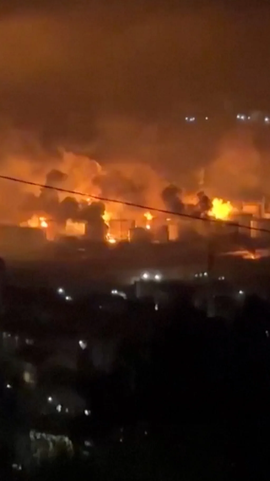 Горящий НПЗ