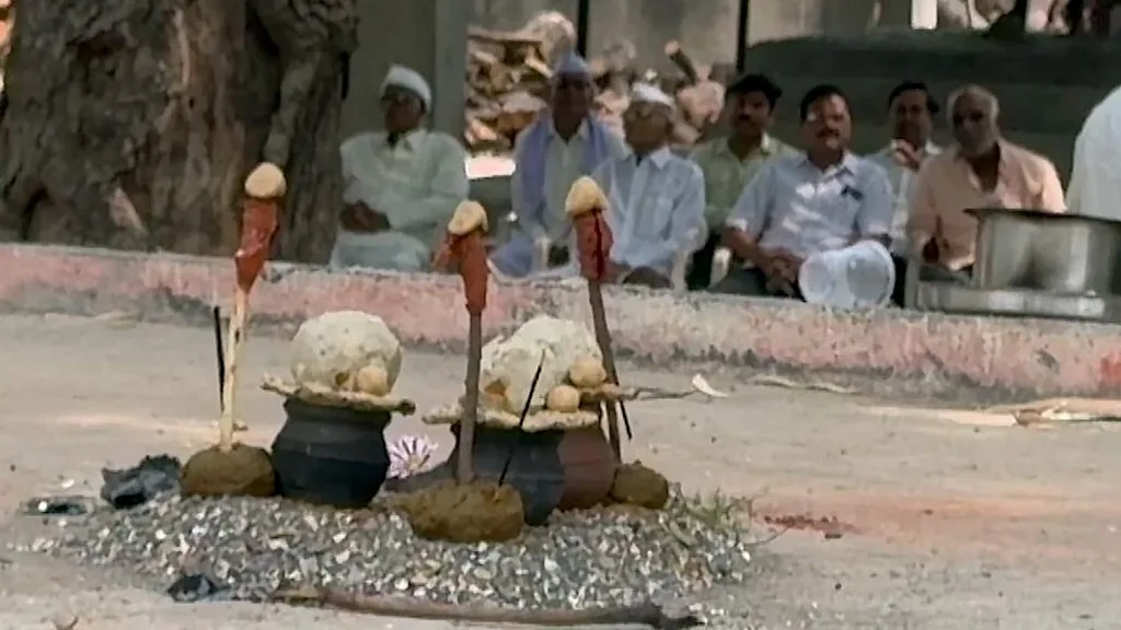 આ વ્યક્તિએ જીવતા જગતિયું કરી લોકોની કઈ અંધશ્રદ્ધાને દૂર કરવા માગે છે?