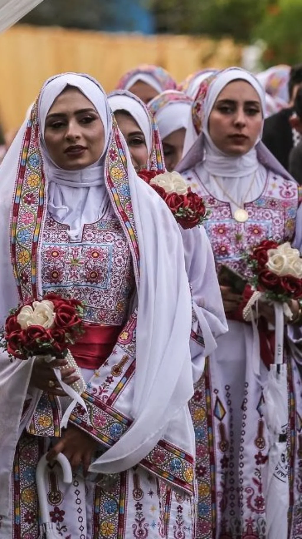 ۳۰۰ زوج در غزه در یک مراسم عروسی گروهی ازدواج کردند