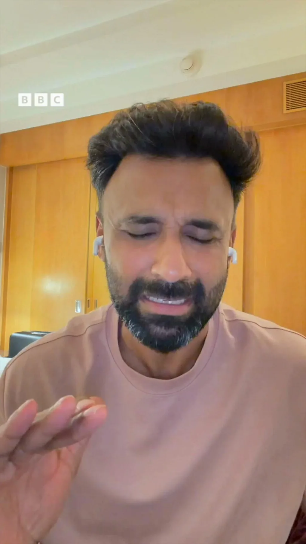 "டெல்லி கேபிட்டல்ஸை துவம்சம் செய்த ஆர்சிபி" - யோமஹேஷ்