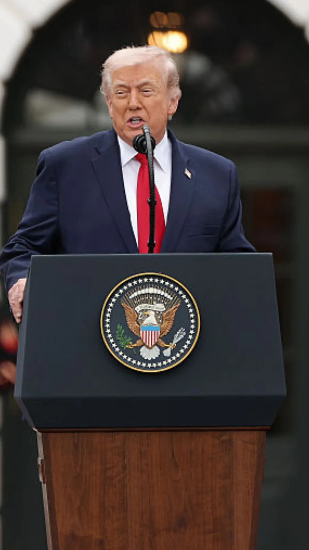 ट्रंप बोले, 'मेरी मां को चार्ल्स पर क्रश था'