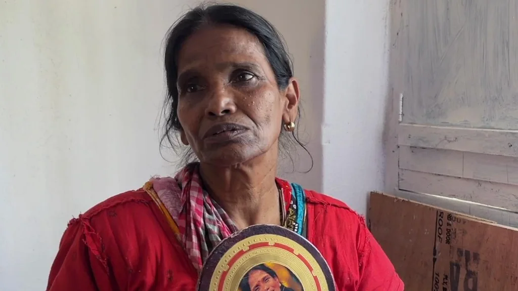 गाने से वायरल हुईं रानू मंडल की ज़िंदगी अब कैसी है?