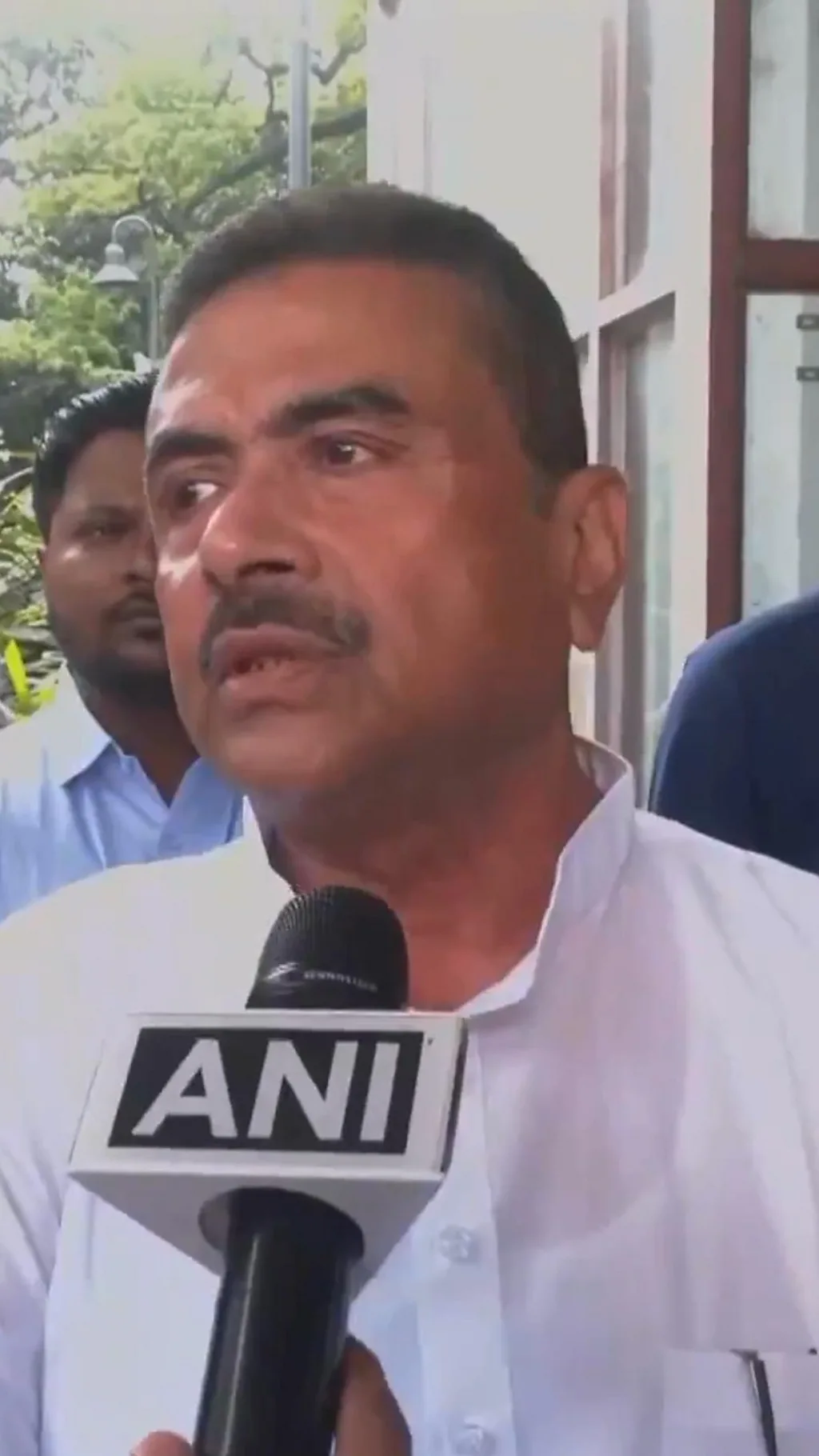 बीजेपी नेता सुवेंदु अधिकारी पश्चिम बंगाल चुनाव के रुझानों पर क्या बोले?