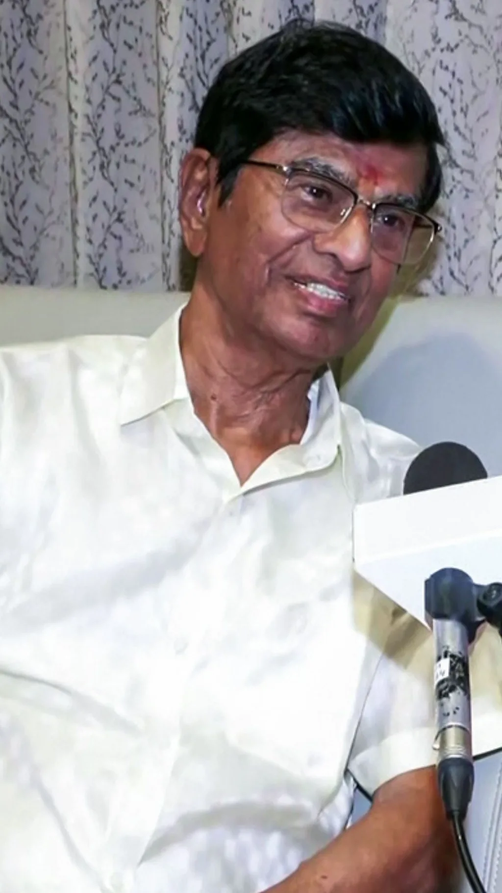 टीवीके की जीत पर क्या बोले विजय के पिता?
