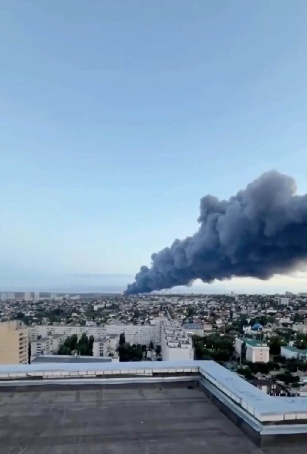 Волгоград, взрыв, дым
