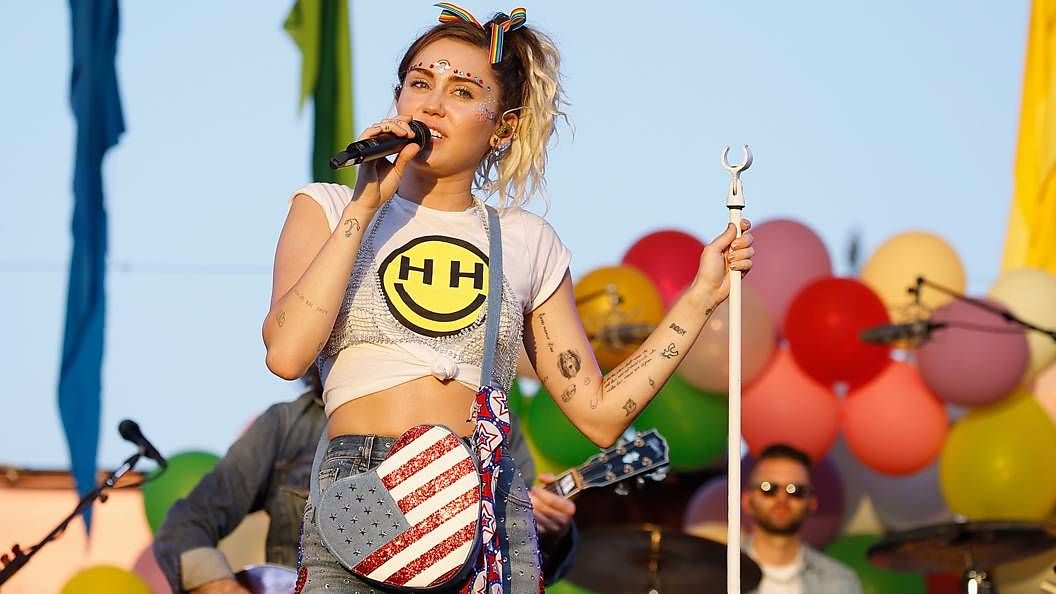 Miley Cyrus singing at Washington D.C. Pride, 2017