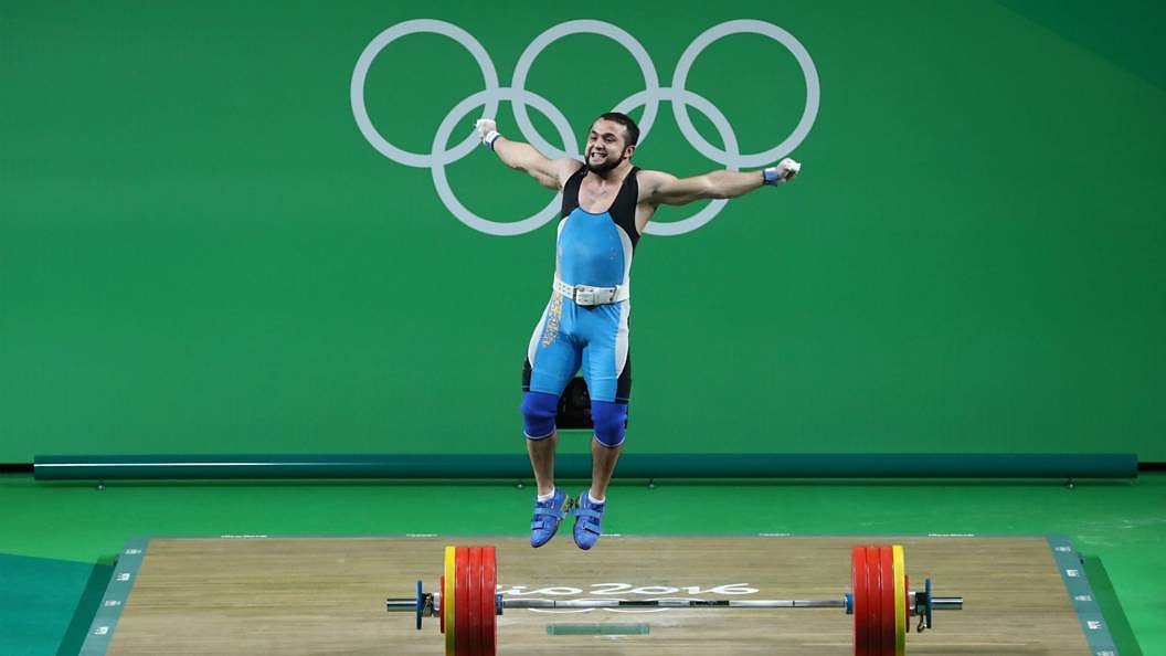 Nijat Rahimov celebrates his gold win