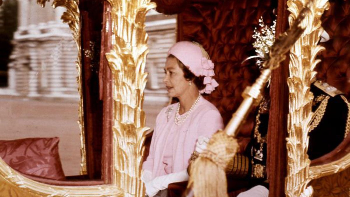 BBC H.M. Queen Elizabeth II Silver Jubilee 7 June 1977 Carriage