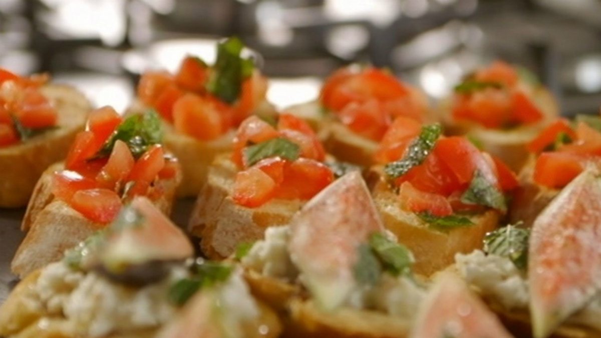 BBC Two - Lorraine's Fast, Fresh and Easy Food, Posh Nosh, Quick cook