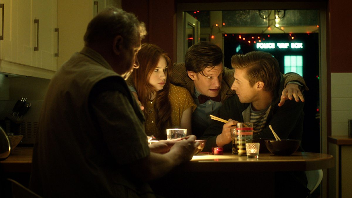 Find out what happened to <b>Rory</b>&#039;s dad and the Ponds in this unshot ...