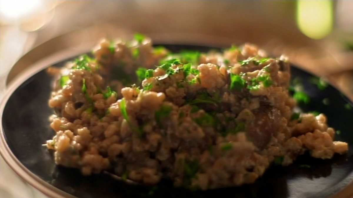 BBC Two Nigellissima, Series 1, Episode 6, Farro risotto with mushrooms