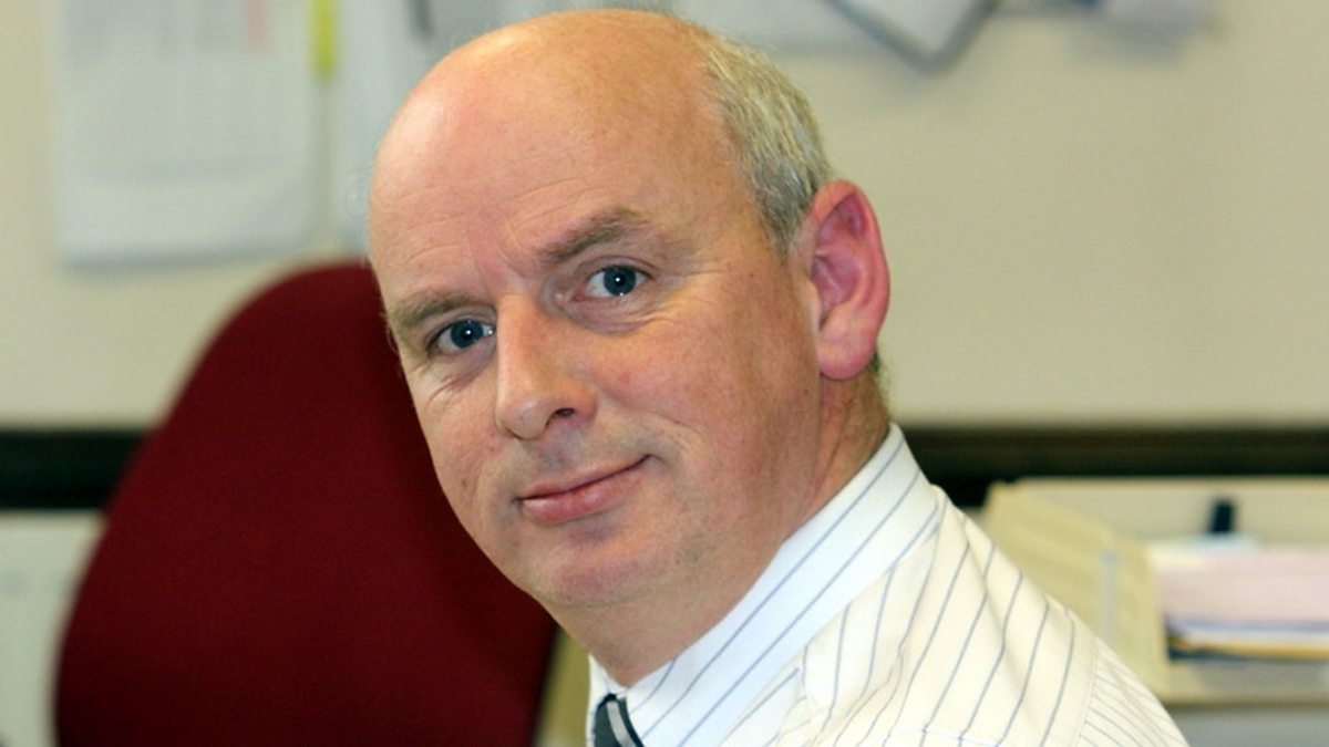BBC Radio Cymru - Bwrw Golwg, 28/10/2012, Annoddefgarwch ...