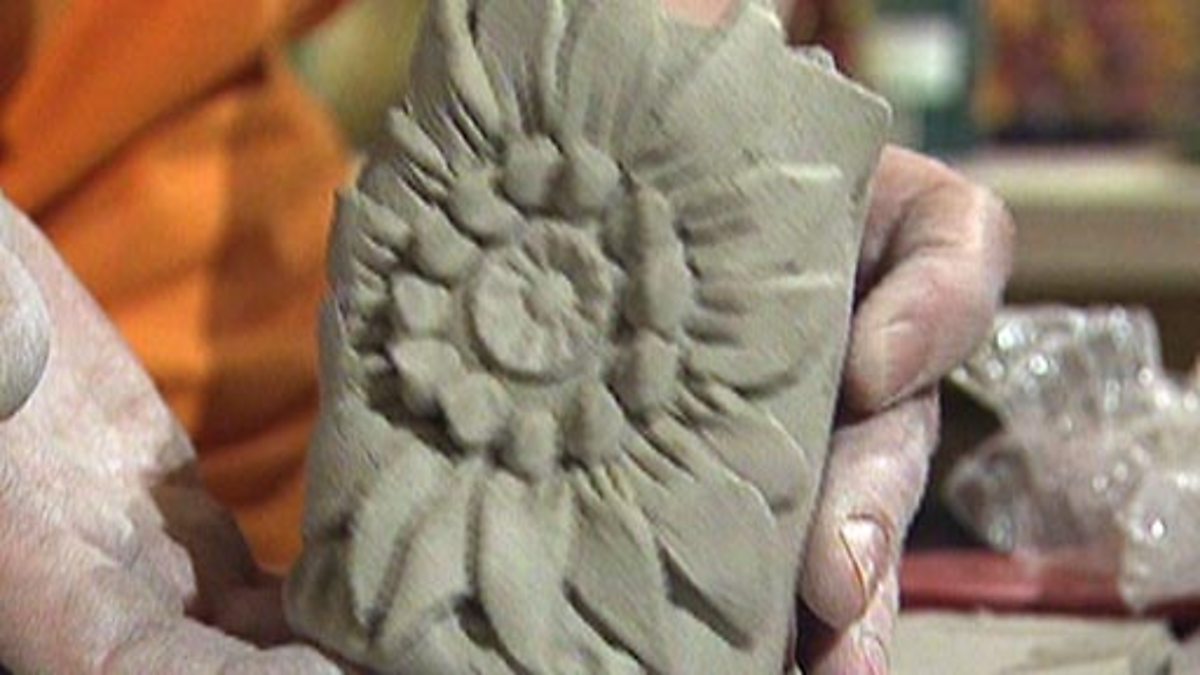 BBC Two Watch, Art Start Clay, Designing a clay pencil pot