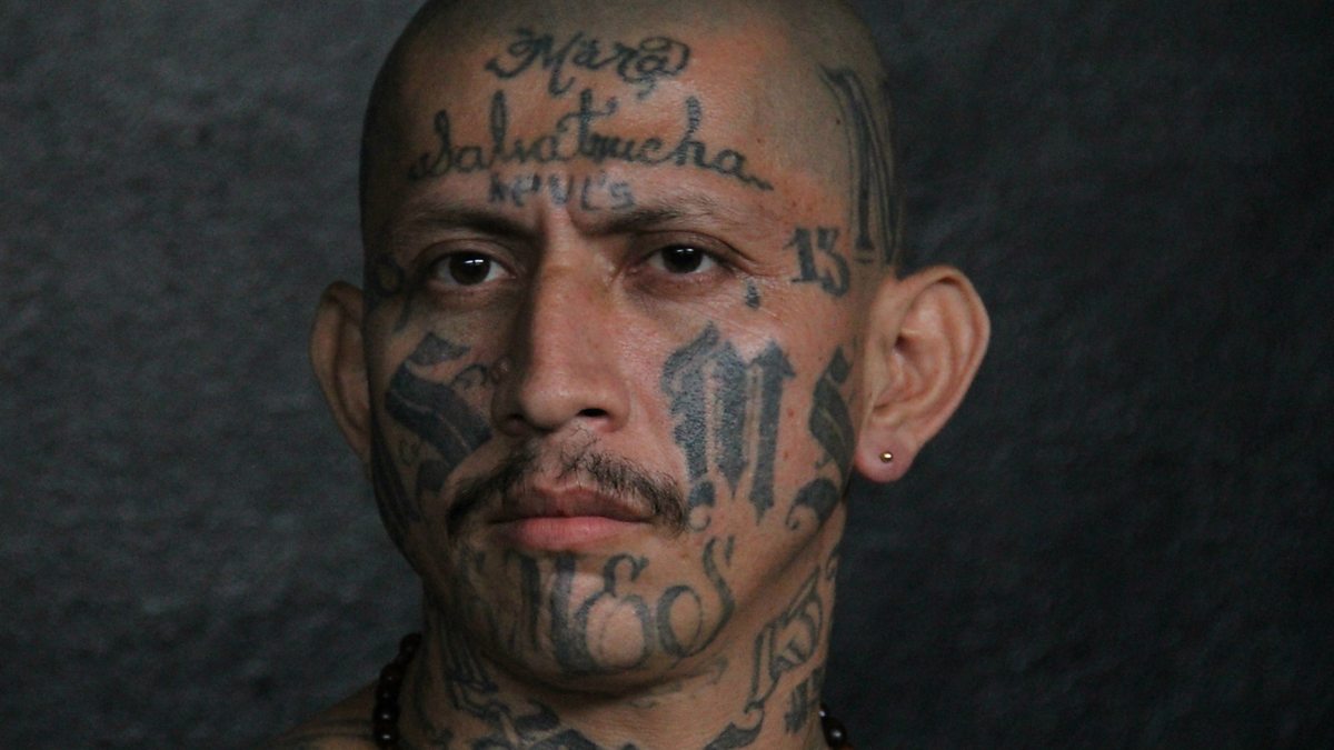 Murder ink tattoos spell death for lost of El Salvador