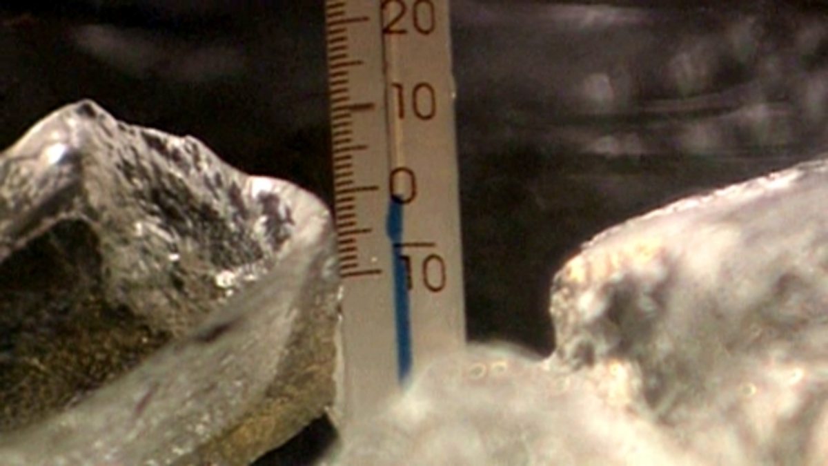 BBC Two Science Clips, Changing State, The temperature of ice