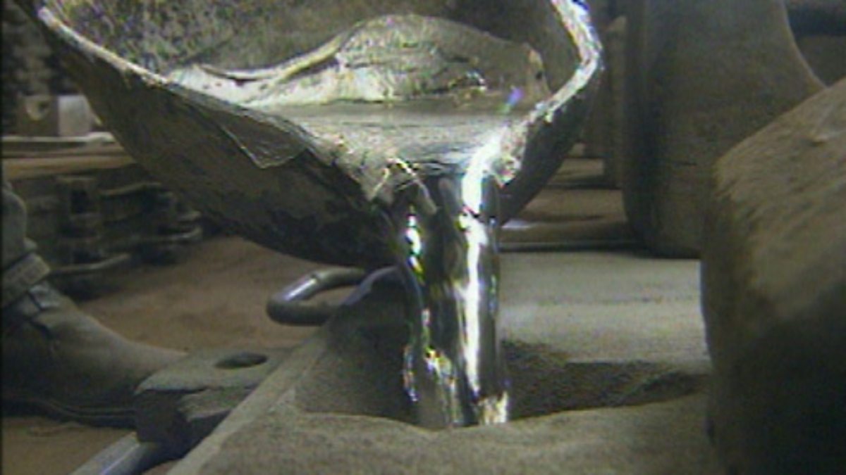 BBC Two Bitesize Physics, What is latent heat energy?