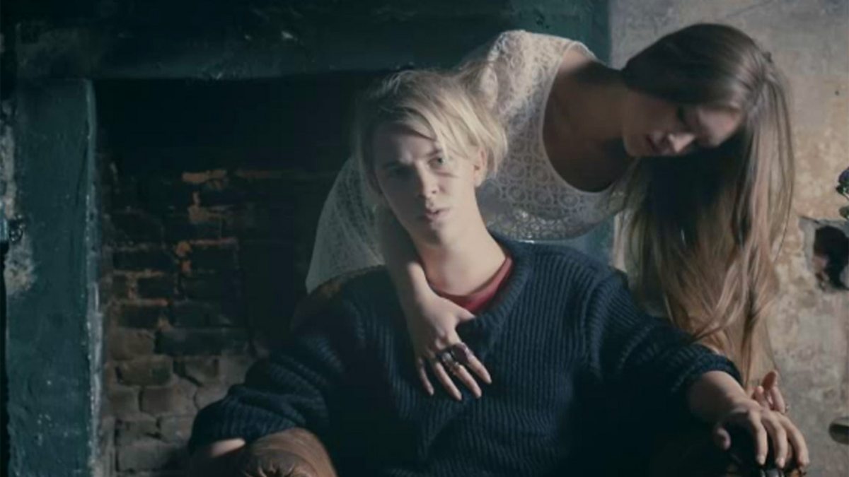 Tom odell love. Том Оделл another. Another Love. Tom Odell another. Том Адель another Love.