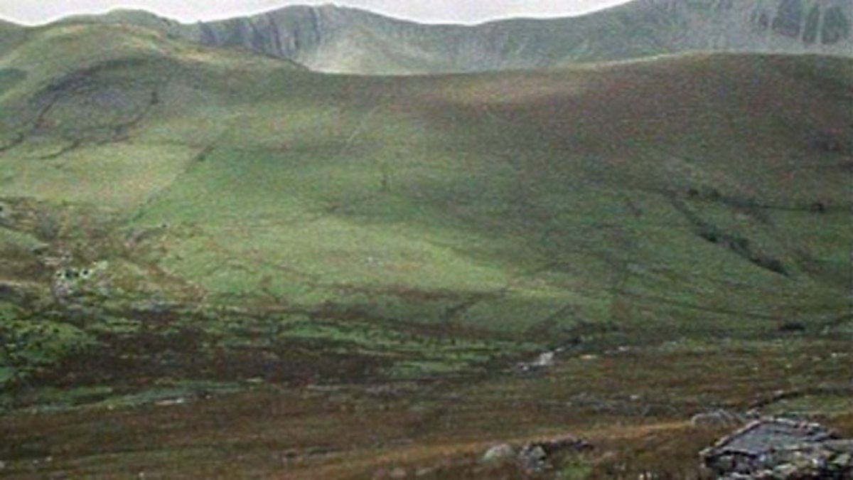 BBC Two - How Green, Assault on Snowdon, A Traditional Sheep Farm