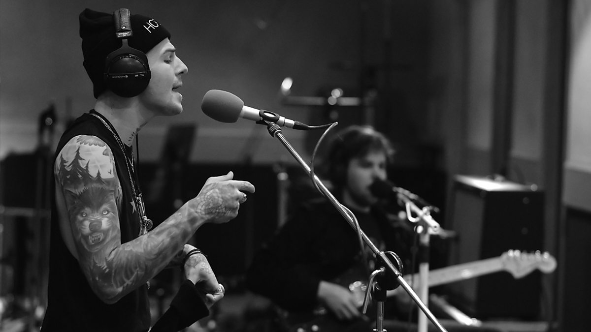 Zane Lowe, The Neighbourhood in session, 26 Sept 12 - The Neighbourhood - 2...