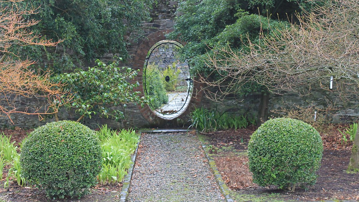 BBC Radio Ulster Gardeners' Corner, 06/04/2013, Clandeboye Visit