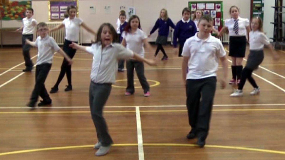 BBC Scotland - The L.A.B Scotland, Aitkenbar Primary Quilt Project - Dance