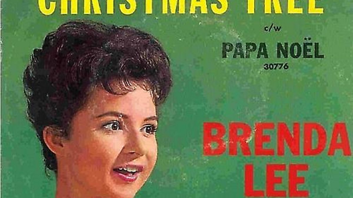 Brenda lee christmas. Brenda Lee Rockin around the Christmas Tree. Brenda Lee Rockin around the. Brenda Lee - Rockin' around the Christmas Tree фото. Rocking around the Christmas Tree Brenda Lee.