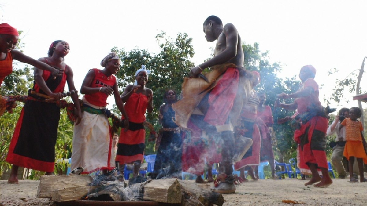 BBC Three Counties Radio The JVS Show, Filthy streets, bongo bongo