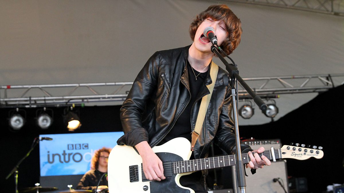 BBC Radio 1 Radio 1 at Reading and Leeds Festival, 2013, Catfish and